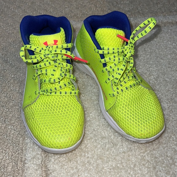 Under Armour  sneakers size 1.5 - Picture 2 of 4